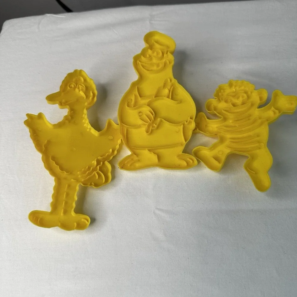 Vintage Lot 3 Wilton Sesame‎ Street Cookie Cutters Playdoh Molds Muppets 70s